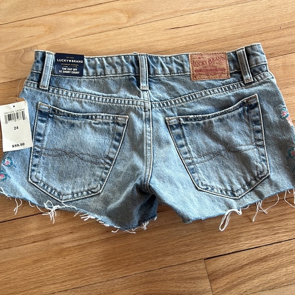 Lucky brand jean shorts brand new size 24 - Picture 2 of 2